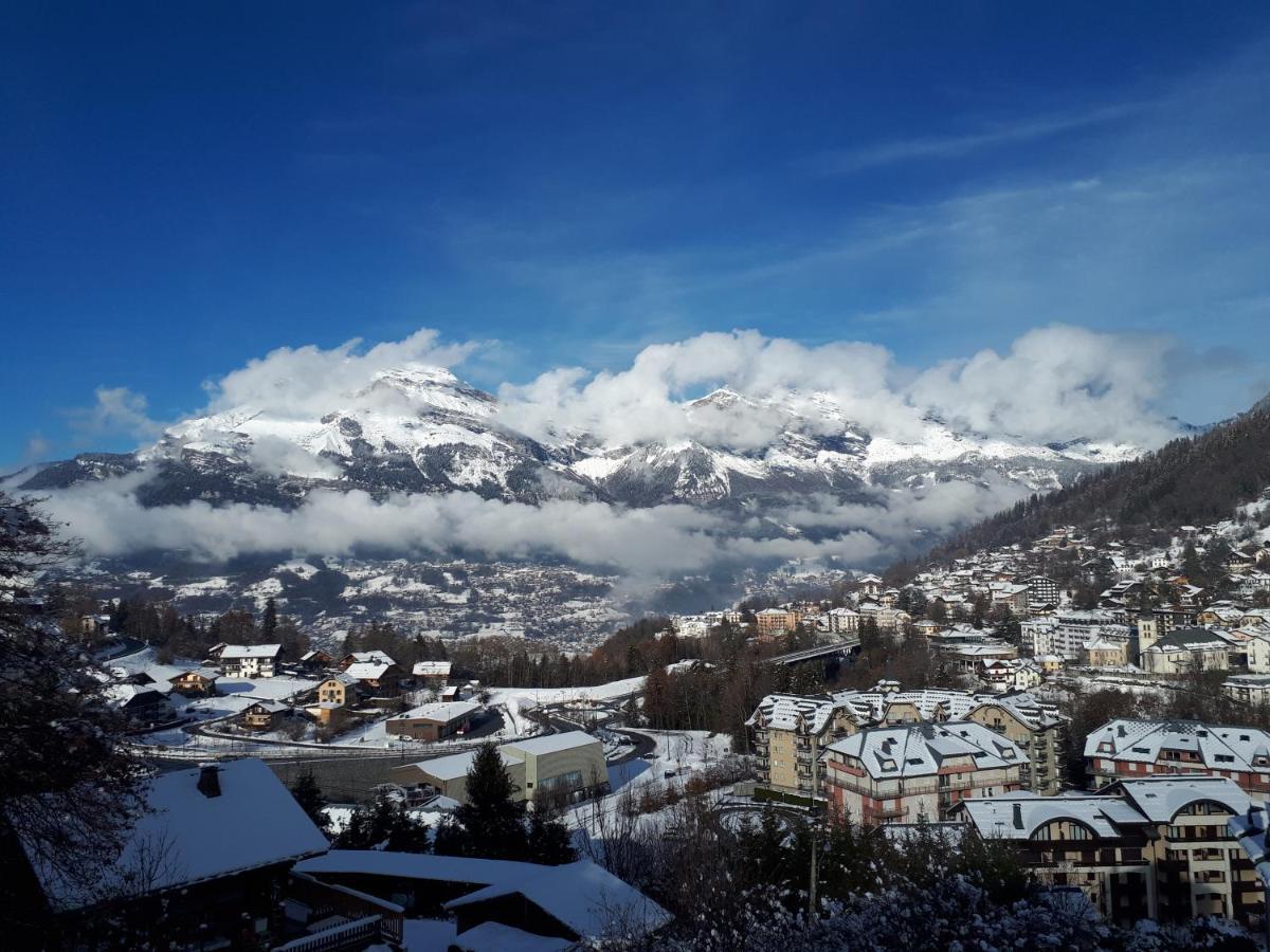 Duplex 6-8 pers, avec garage, WIFI, calme, proche des pistes, top équipé et linges fournis, vue magnifique Saint-Gervais-les-Bains Extérieur photo